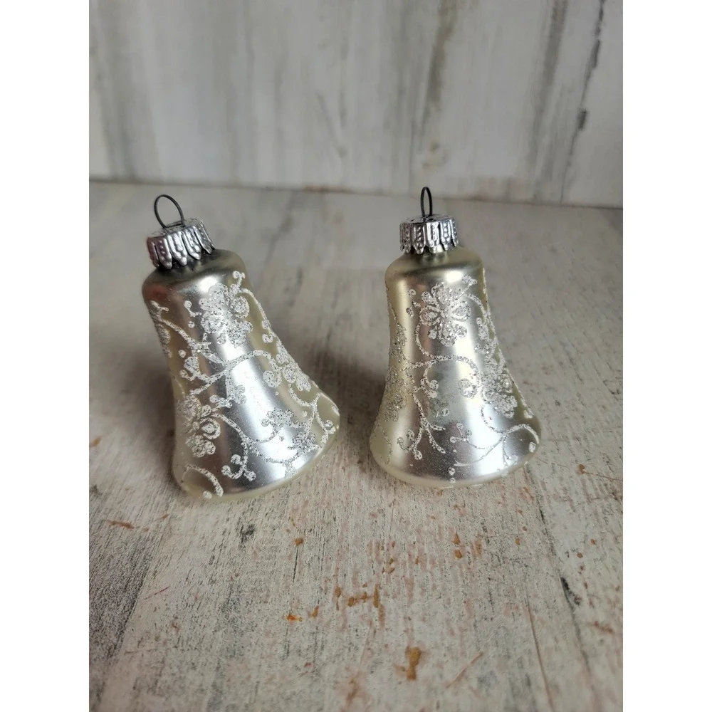 Vintage glitter white glass bell ornament Xmas swirl set home decor